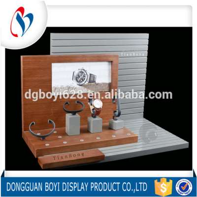 China Factory Custom MDF Wooden Jewelry Watch Display